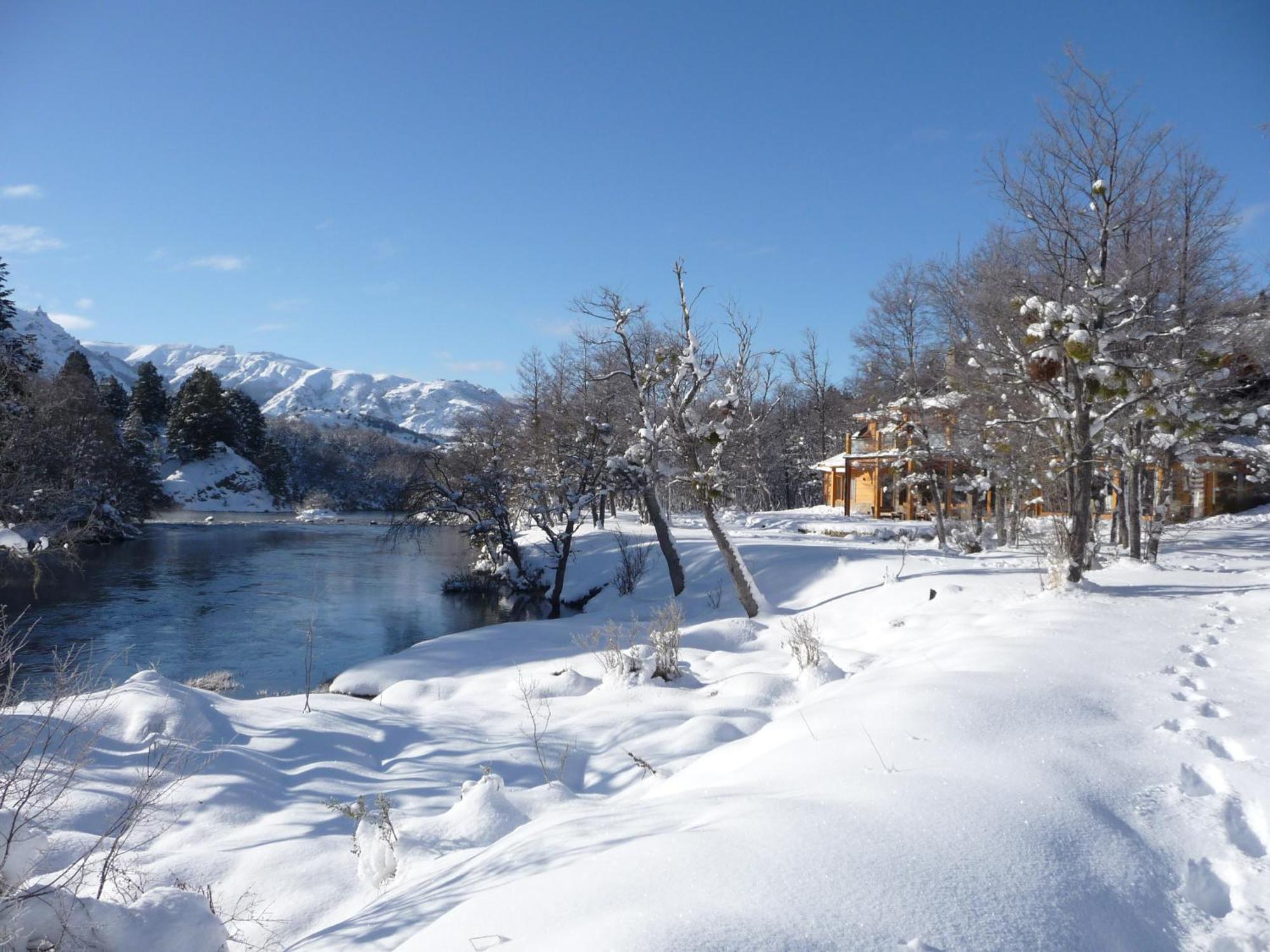 Rio Hermoso Hotel De Montana San Martin de los Andes Bagian luar foto