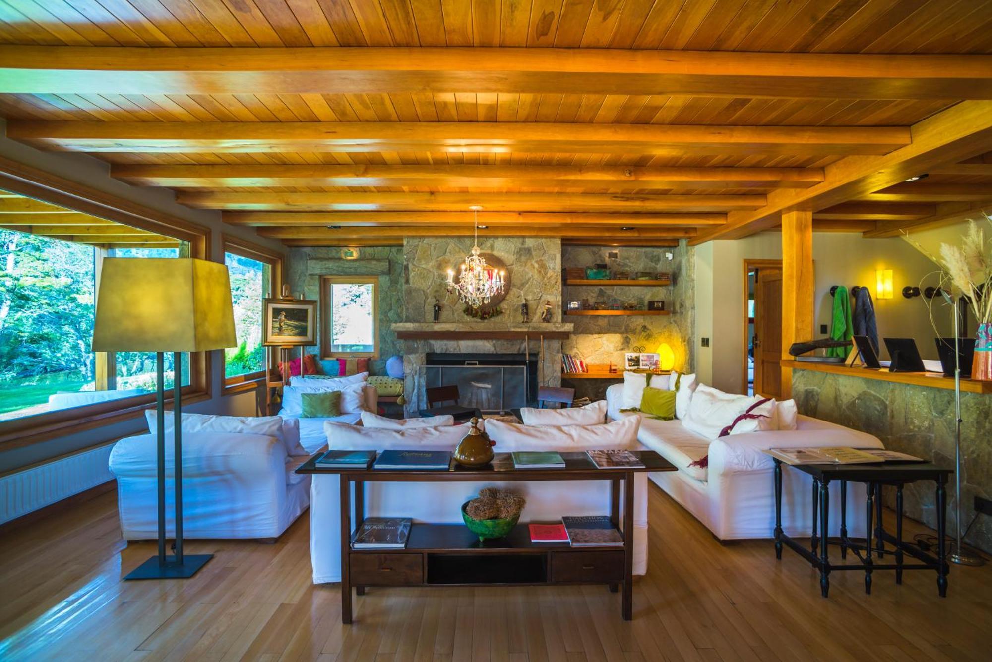 Rio Hermoso Hotel De Montana San Martin de los Andes Bagian luar foto
