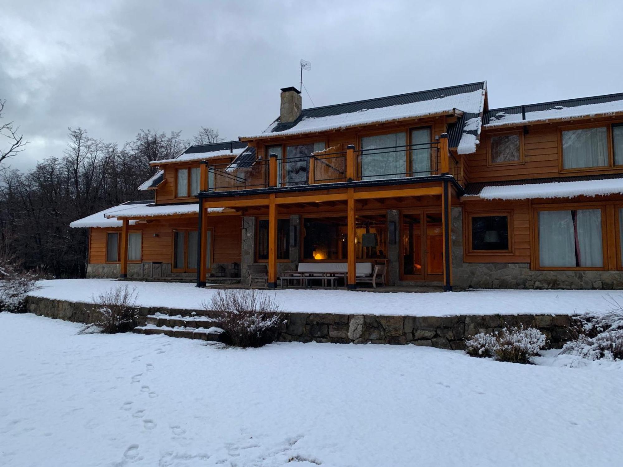 Rio Hermoso Hotel De Montana San Martin de los Andes Bagian luar foto